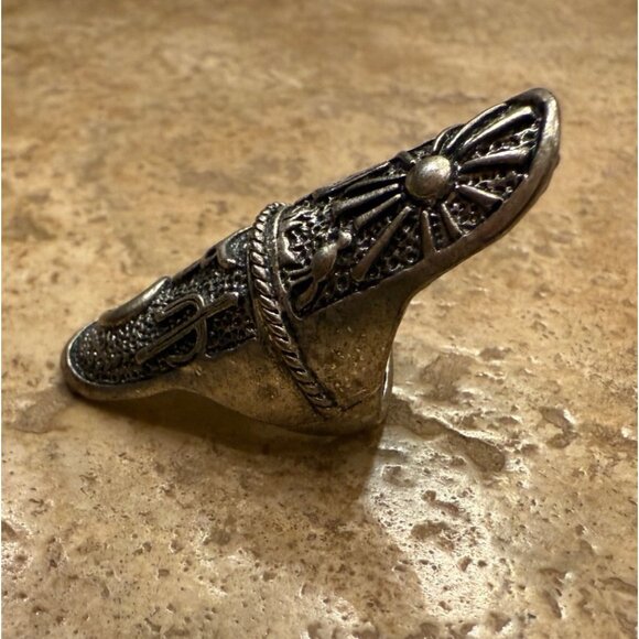 Vintage Silver Tone Western Shield Ring - Picture 3 of 5